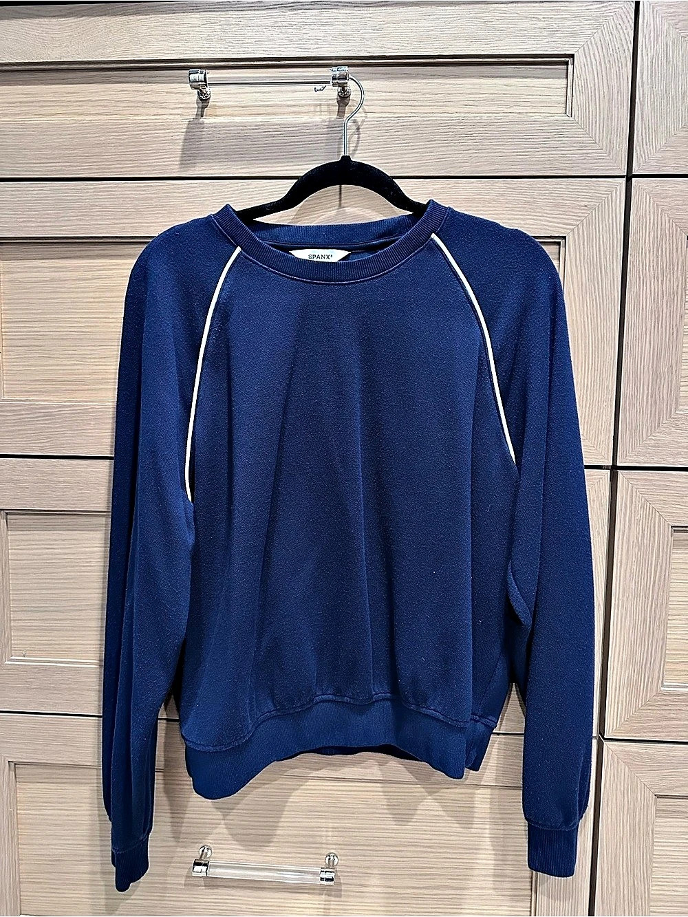 SPANX Raglan Sweatshirt in Blue Size Large Like New
